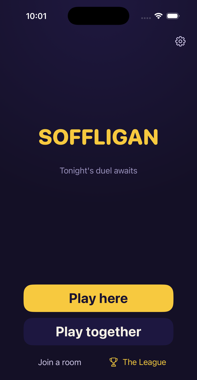 The start screen: Play here or Play together